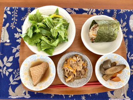 ある日の地味な食事風景